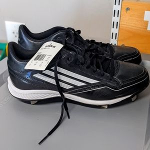 Men's size 10 baseball cleats